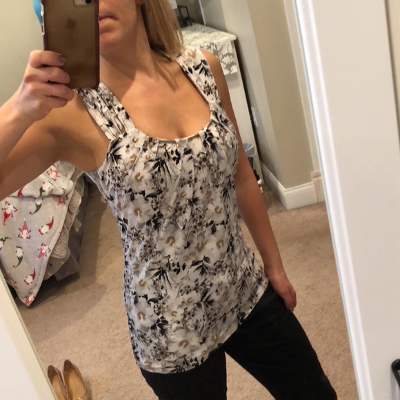 WHBM Shell - Picture 5 of 6